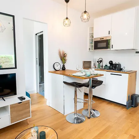 Cozy In Near Paris Attractions Apartment *