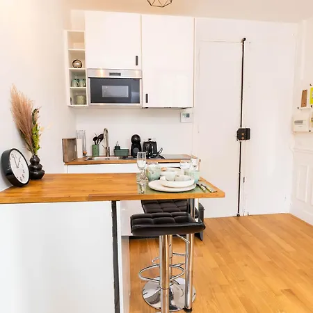 Apartment Cozy In Near Paris Attractions *