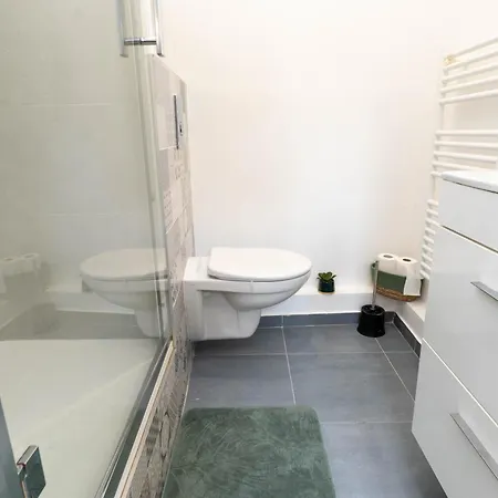 Cozy In Near Paris Attractions Clamart